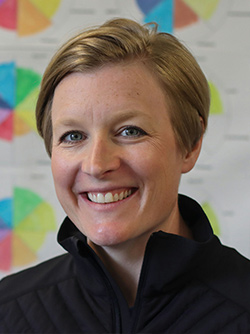 Sarah Gietschier-Hartman headshot