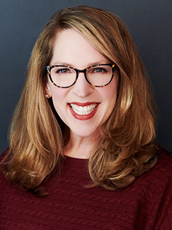 Stephanie Morris Headshot
